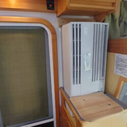 ルームエアコン